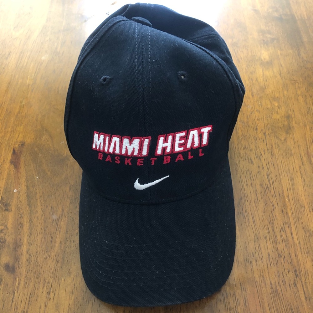 Vintage Nike NBA Miami Heat Basketball Hat